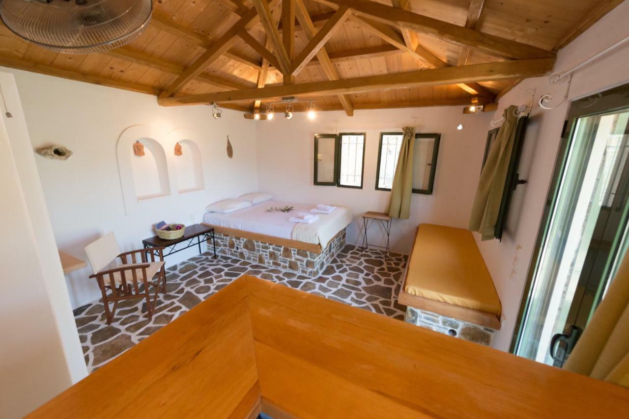 Casa Milos Stone Chalets Alónnisos Exterior foto